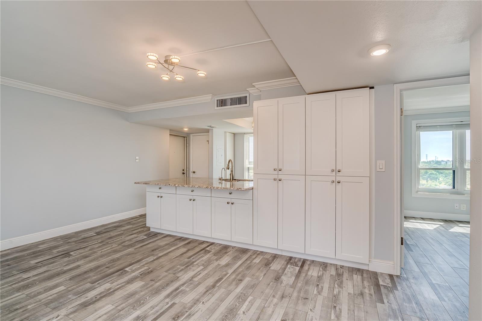 Image 9 of 27 For 2618 Cove Cay Drive 801