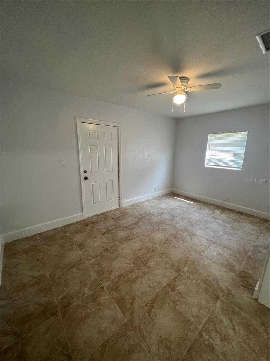Image 3 of 10 For 1125 13th Avenue S