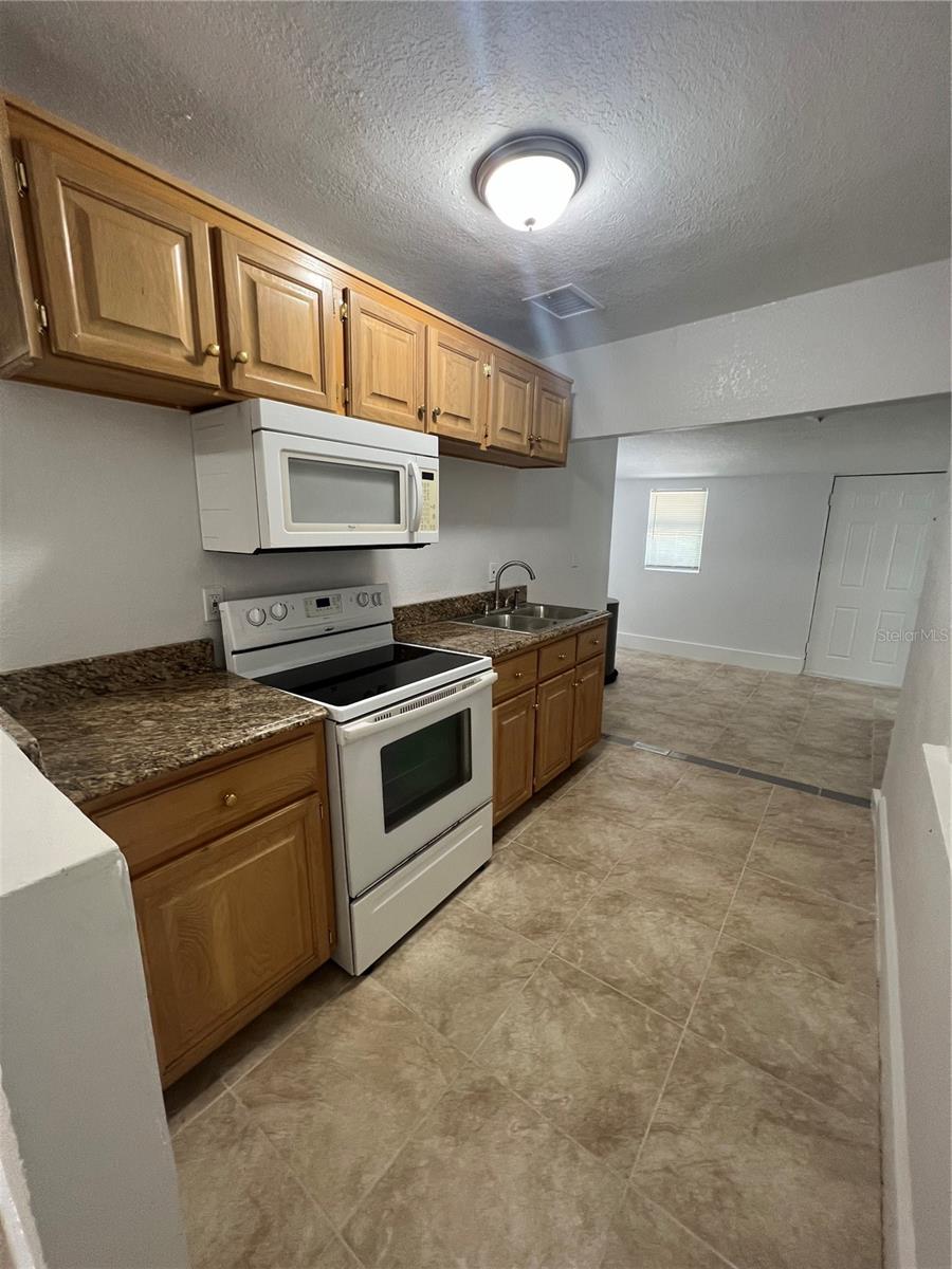 Image 4 of 10 For 1125 13th Avenue S