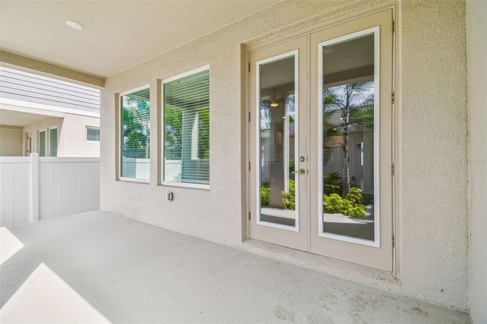 Image 16 of 33 For 210 Albany Avenue 2