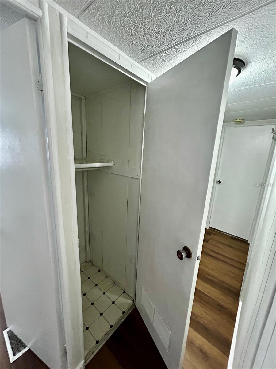 Image 14 of 34 For 39024 Ola Avenue