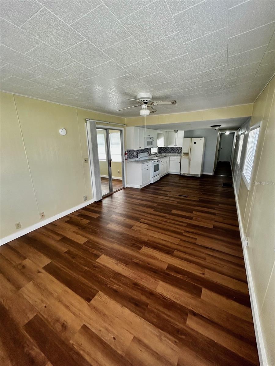 Image 22 of 34 For 39024 Ola Avenue