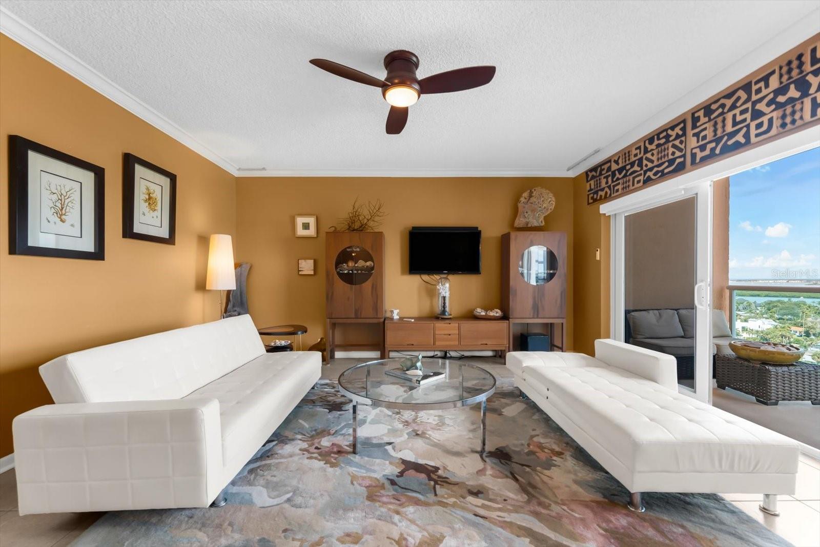 Image 10 of 55 For 880 Mandalay Avenue C1210