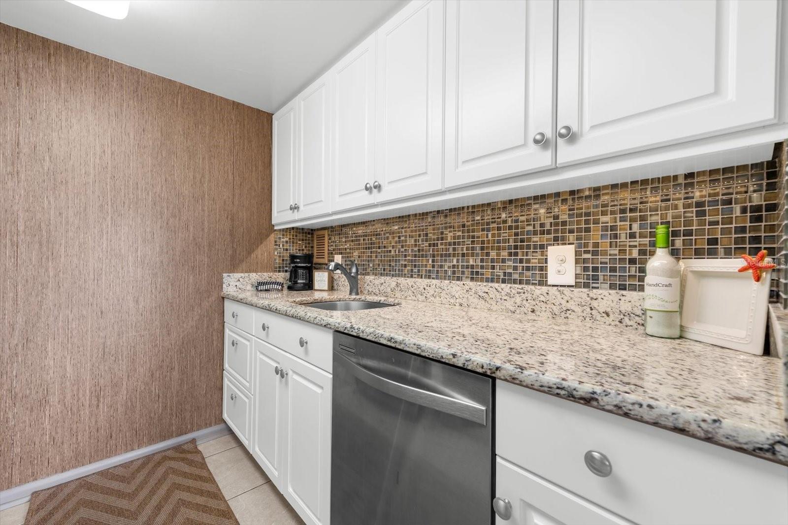 Image 15 of 55 For 880 Mandalay Avenue C1210