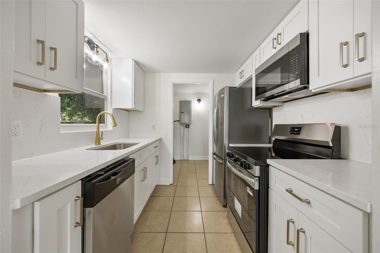 Image 15 of 32 For 5261 99th Terrace N