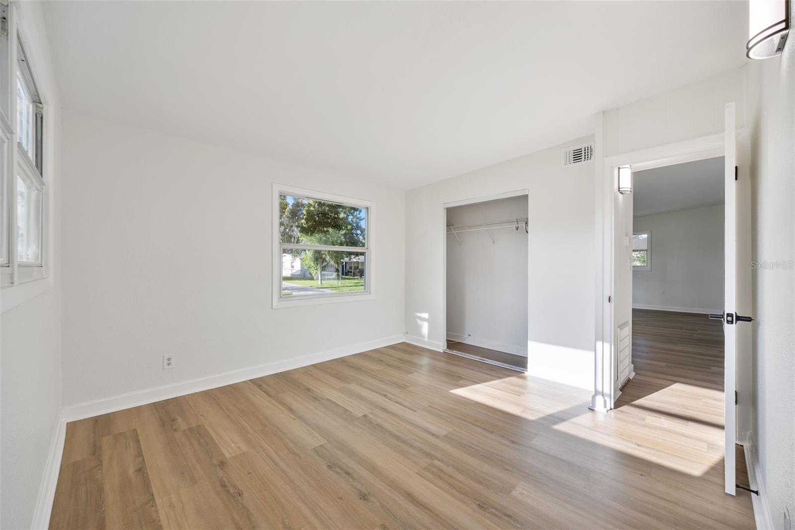 Image 19 of 32 For 5261 99th Terrace N