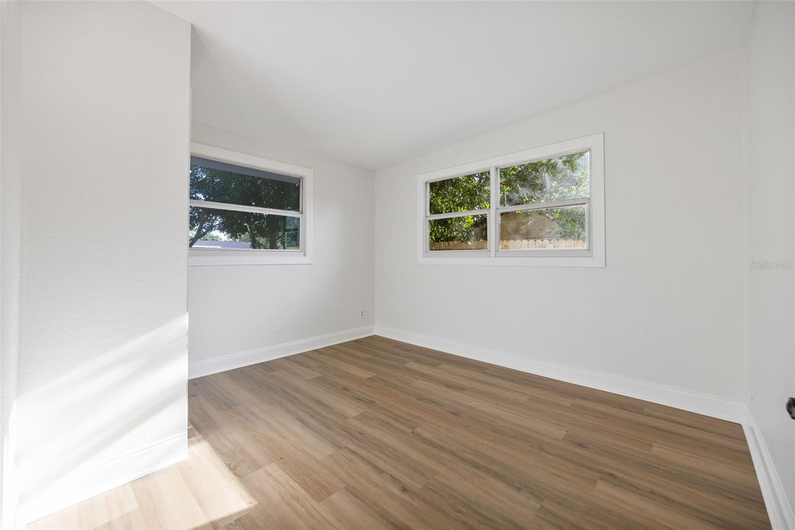 Image 20 of 32 For 5261 99th Terrace N