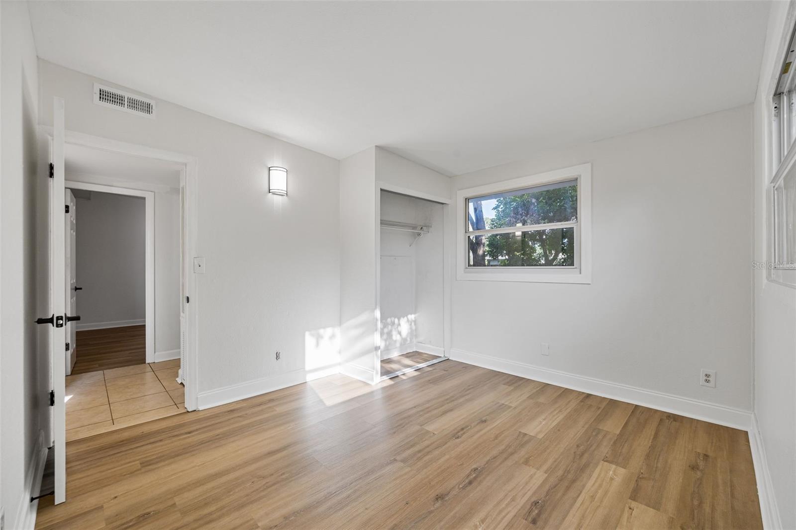 Image 21 of 32 For 5261 99th Terrace N