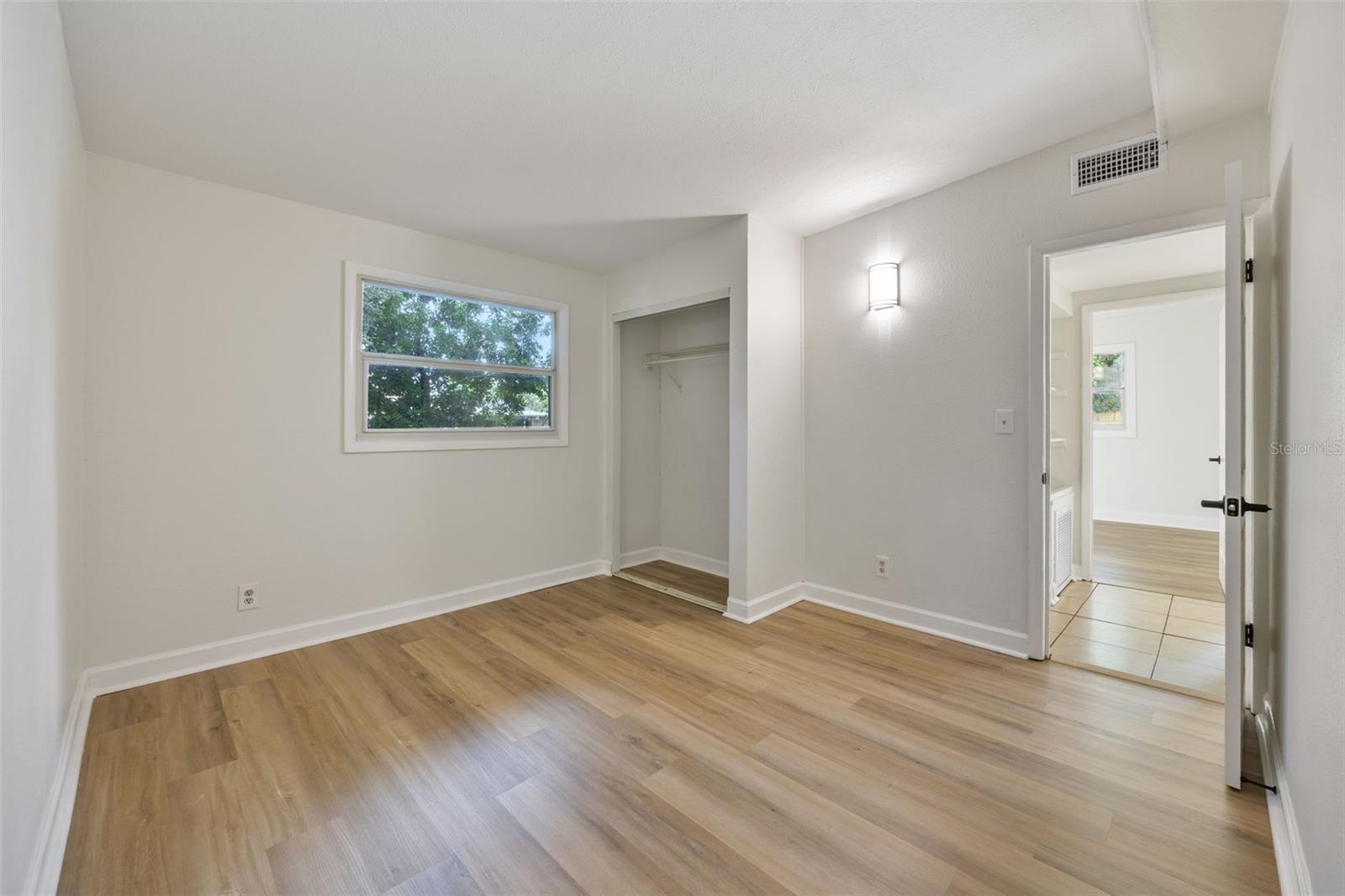 Image 25 of 32 For 5261 99th Terrace N