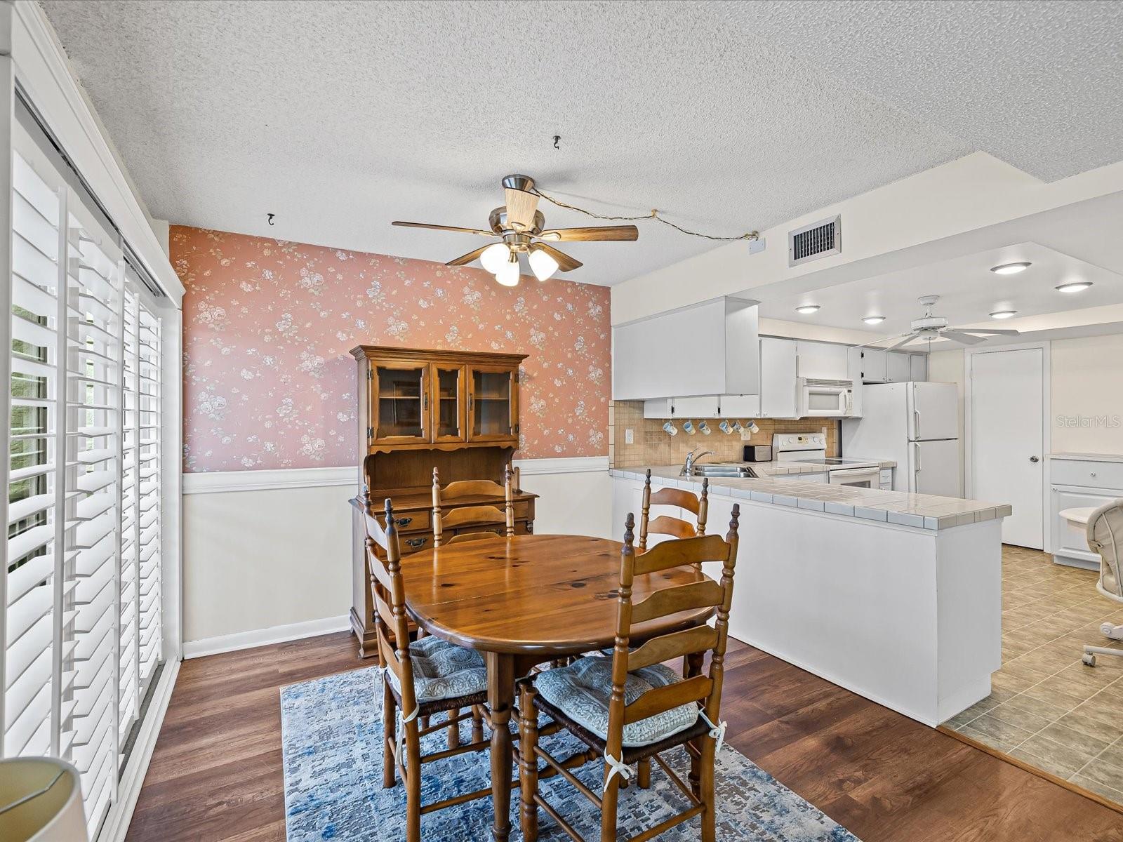 Image 11 of 85 For 225 Country Club Drive 1211