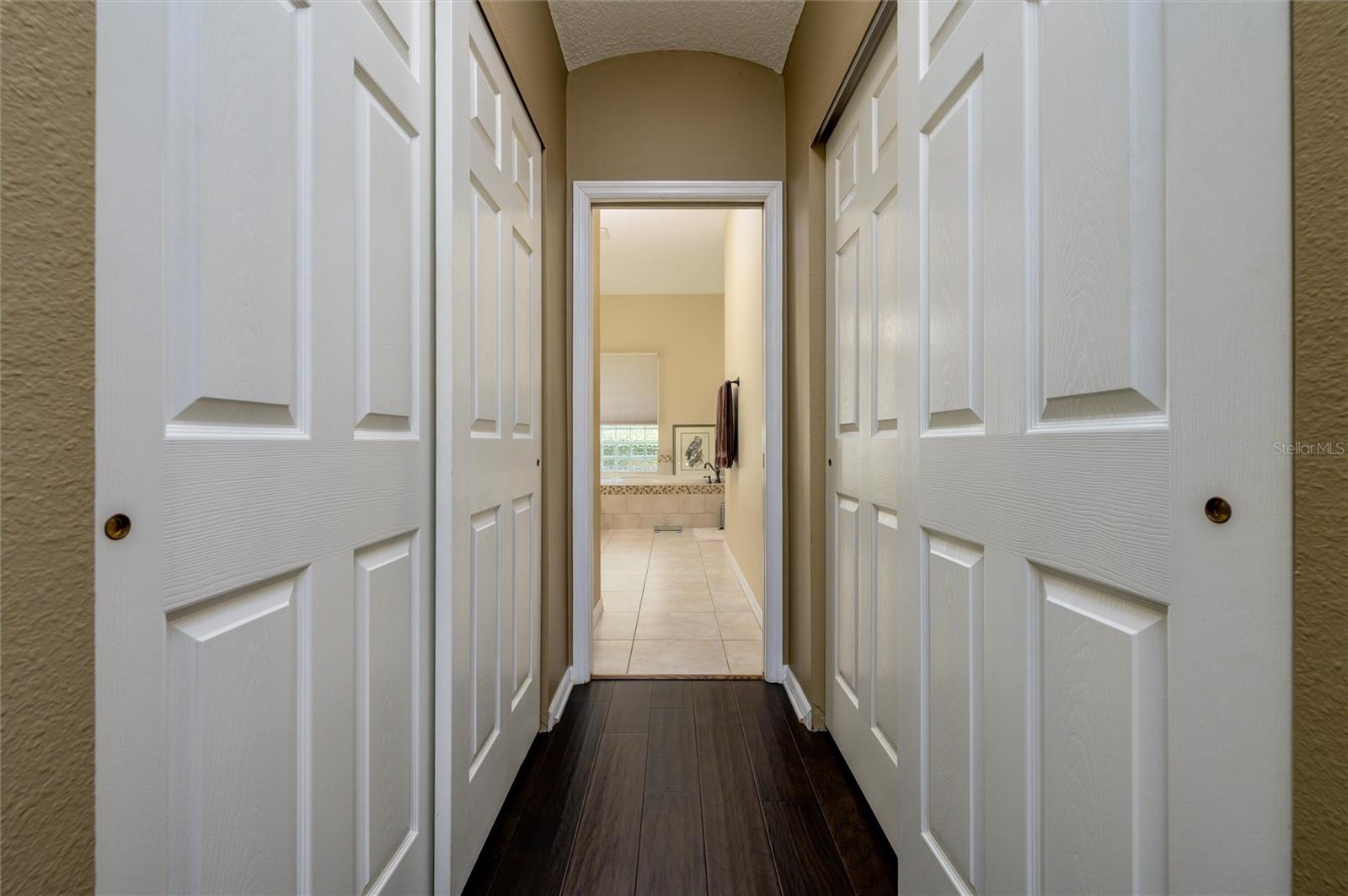 Image 21 of 48 For 17521 Edinburgh Drive