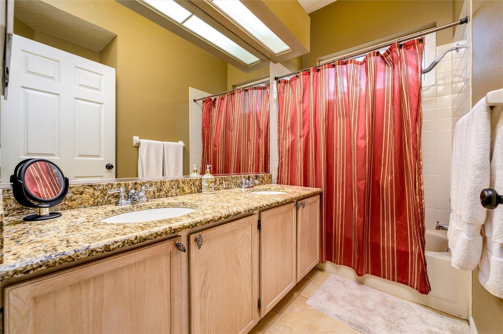 Image 28 of 48 For 17521 Edinburgh Drive