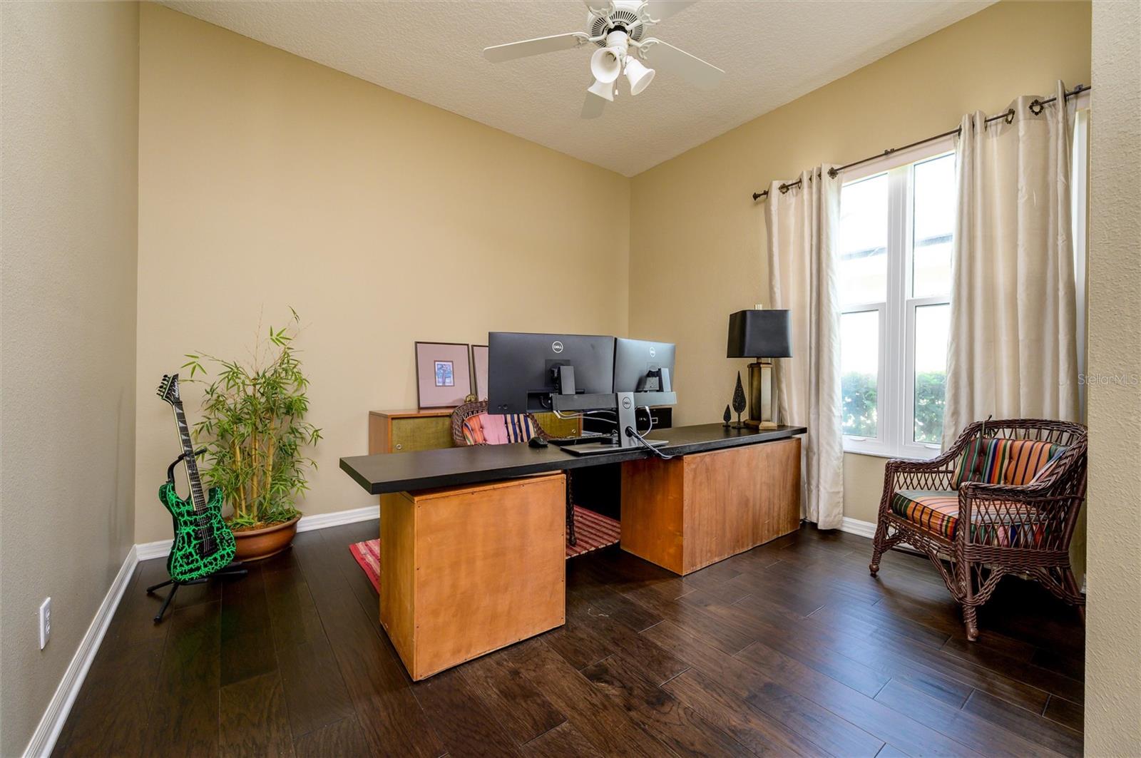 Image 31 of 48 For 17521 Edinburgh Drive