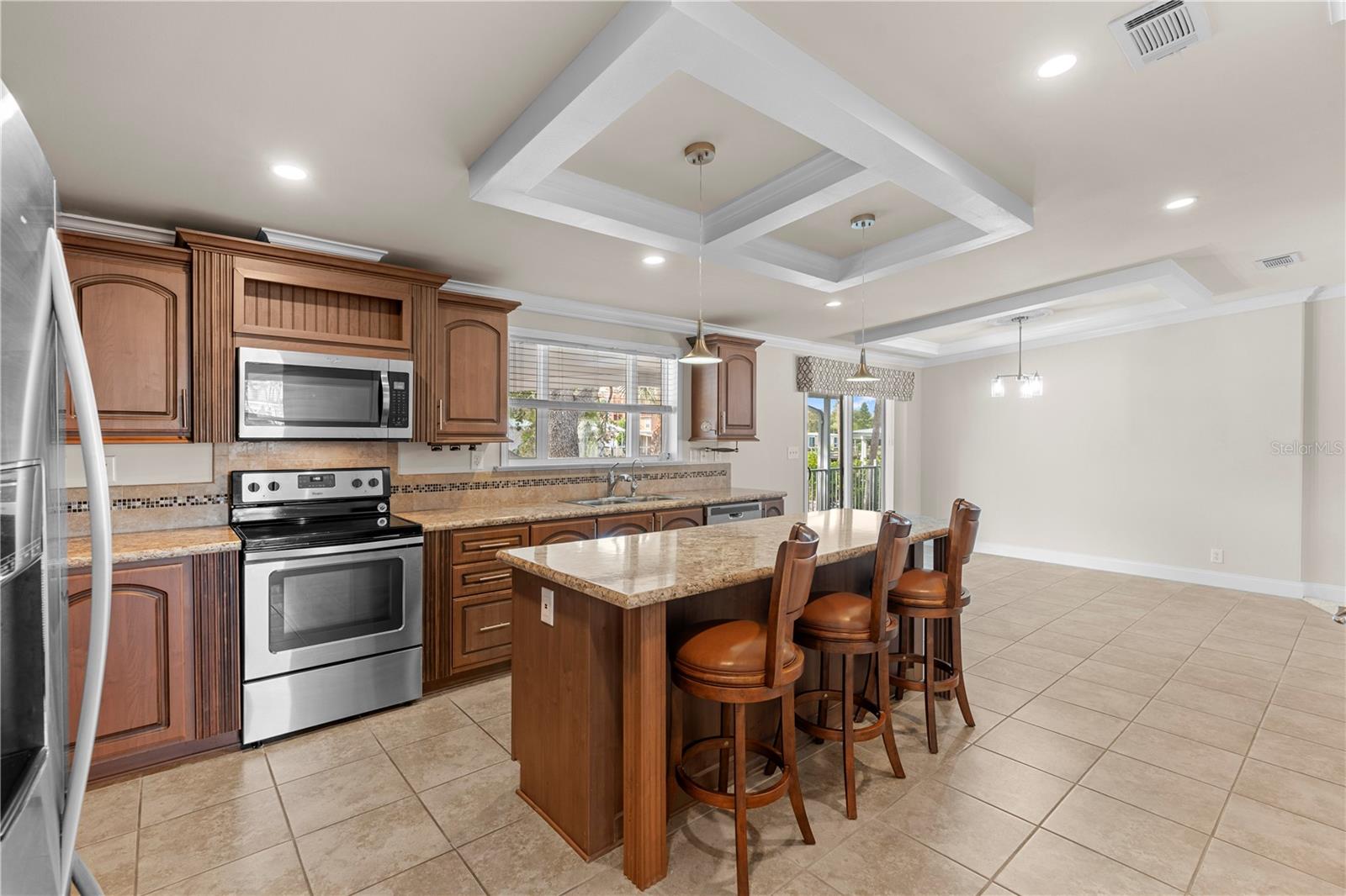 Image 11 of 71 For 4851 Gandy Boulevard 11s