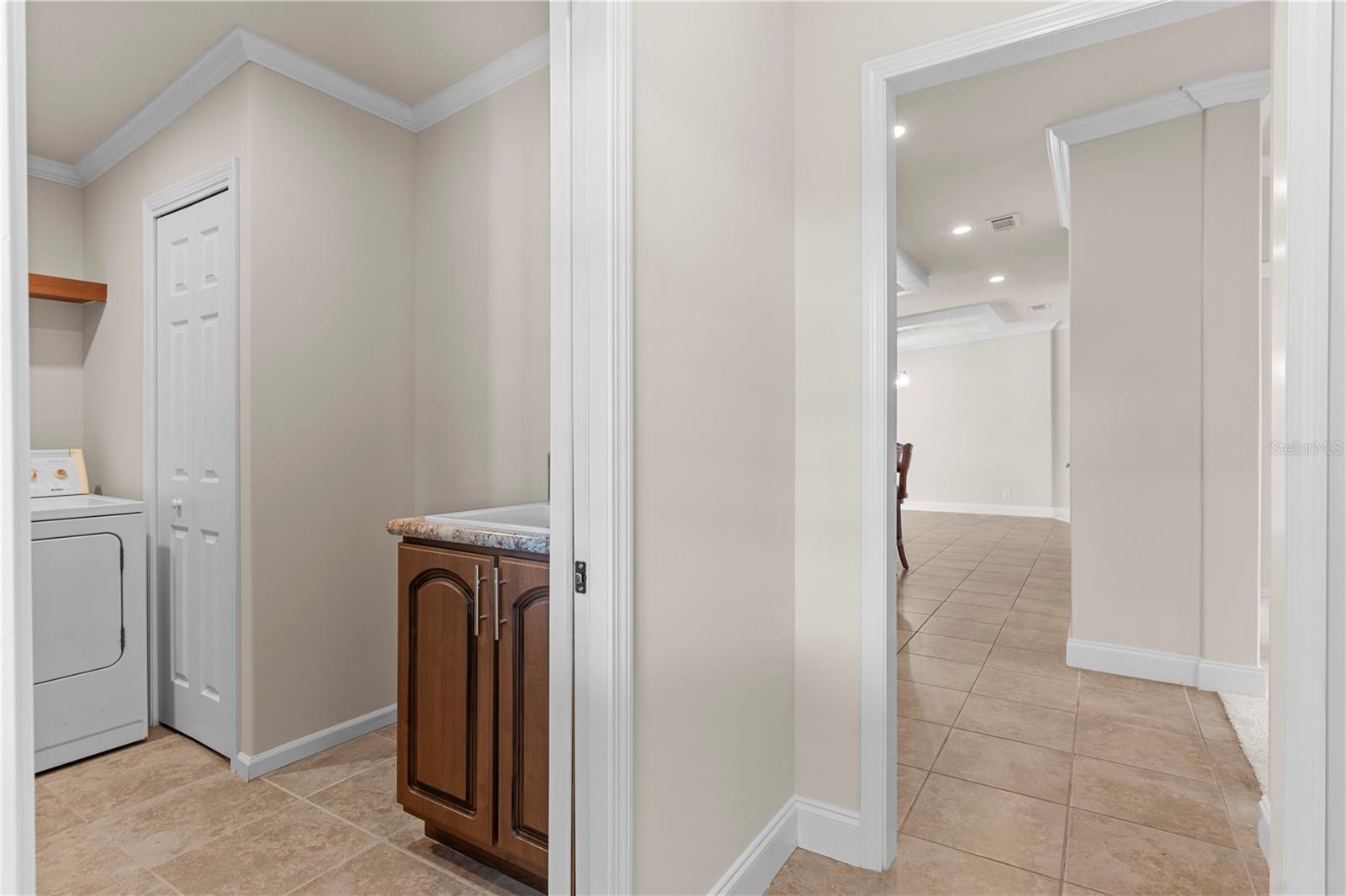 Image 40 of 71 For 4851 Gandy Boulevard 11s