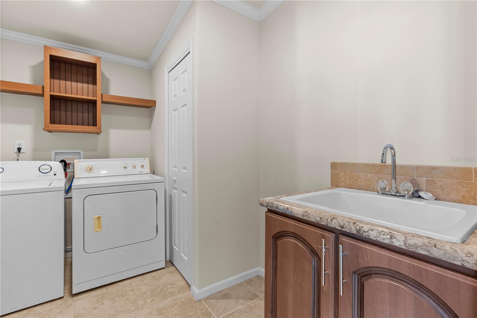 Image 41 of 71 For 4851 Gandy Boulevard 11s