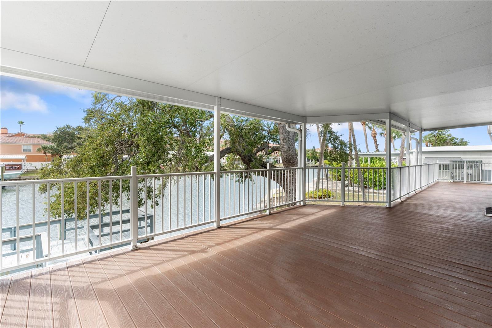 Image 42 of 71 For 4851 Gandy Boulevard 11s