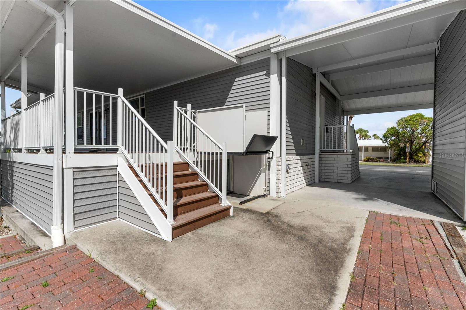 Image 47 of 71 For 4851 Gandy Boulevard 11s