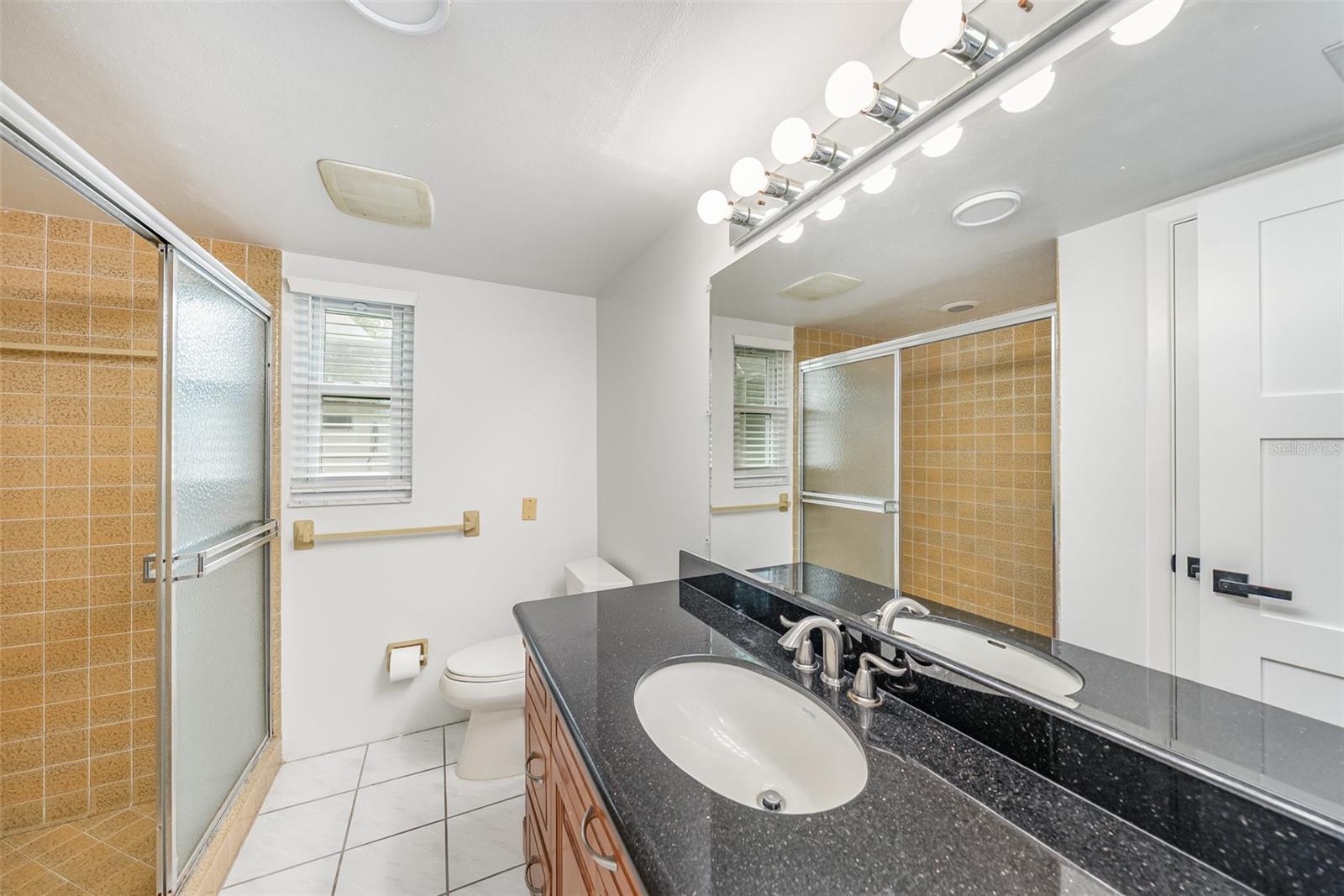 Image 17 of 25 For 1903 Oro Court
