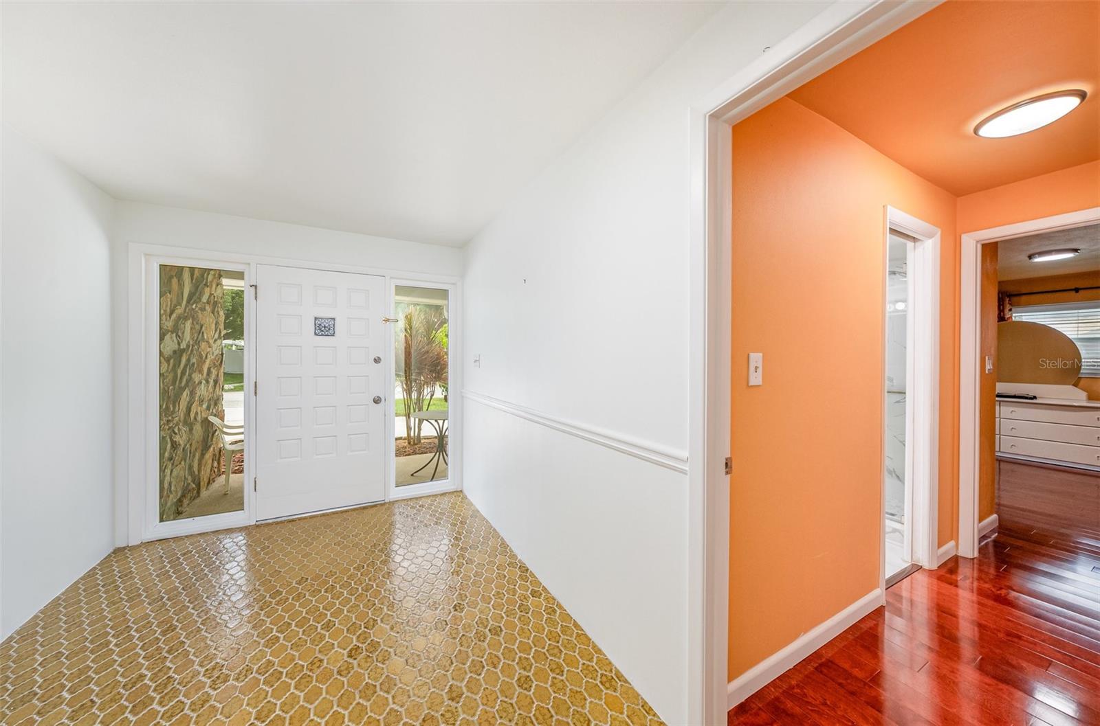 Image 7 of 25 For 1903 Oro Court