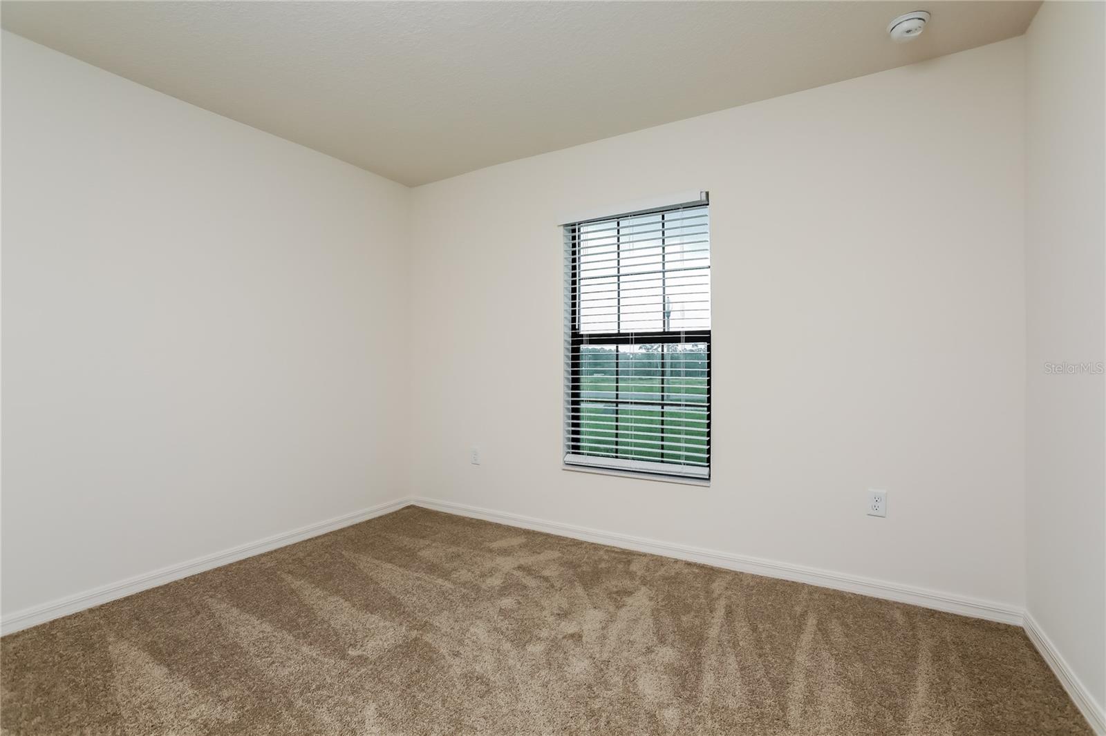 Image 10 of 16 For 35685 Rose Moss Avenue