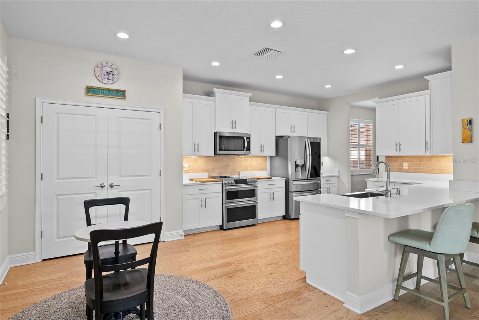 Image 11 of 75 For 6703 Interbay Boulevard