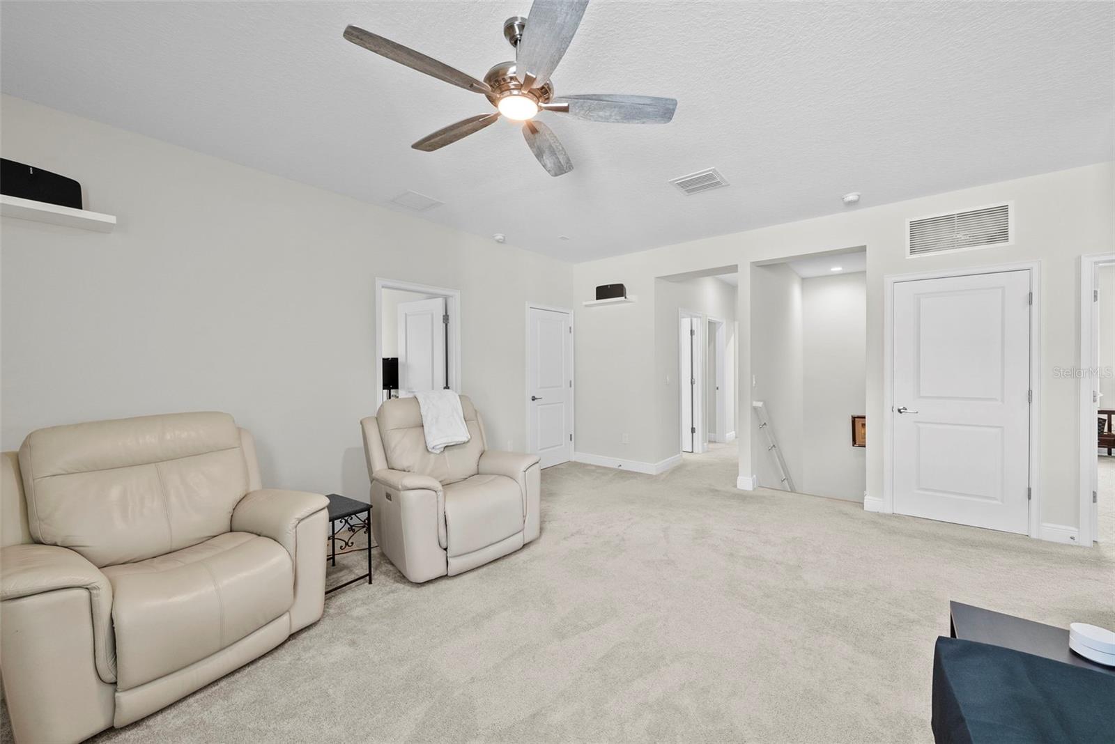 Image 31 of 75 For 6703 Interbay Boulevard