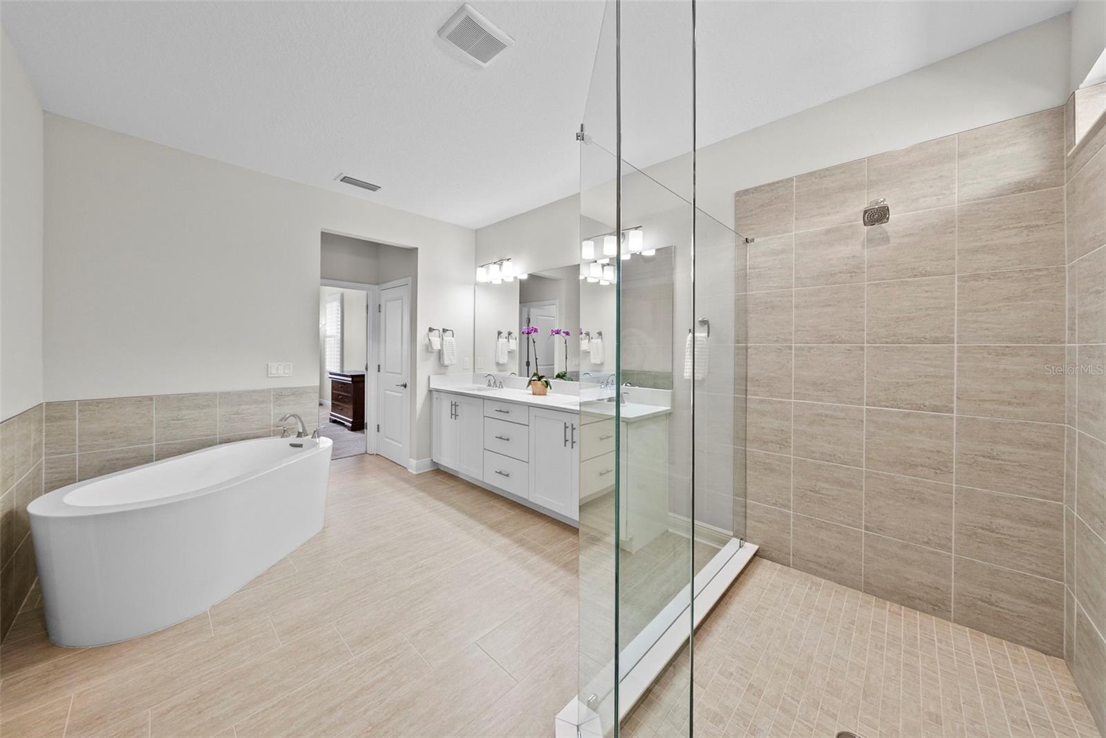 Image 39 of 75 For 6703 Interbay Boulevard