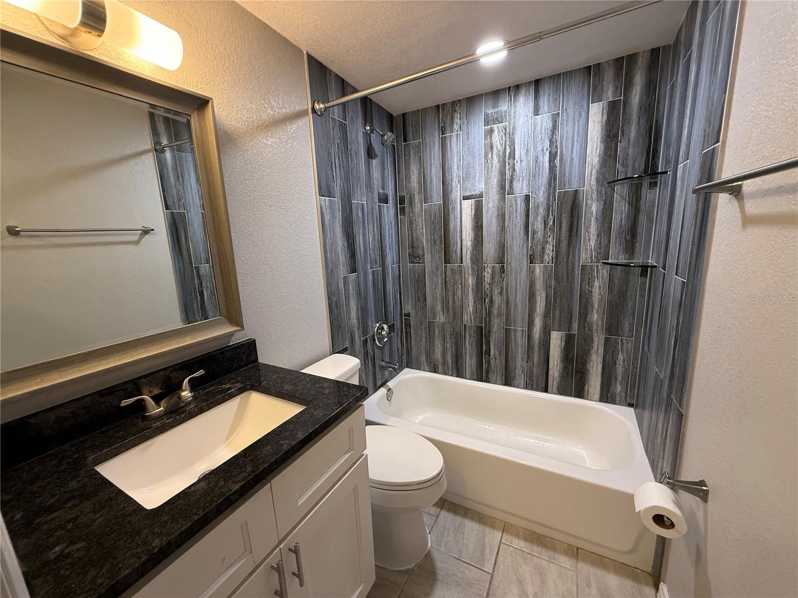 Image 18 of 43 For 5208 Hill Drive