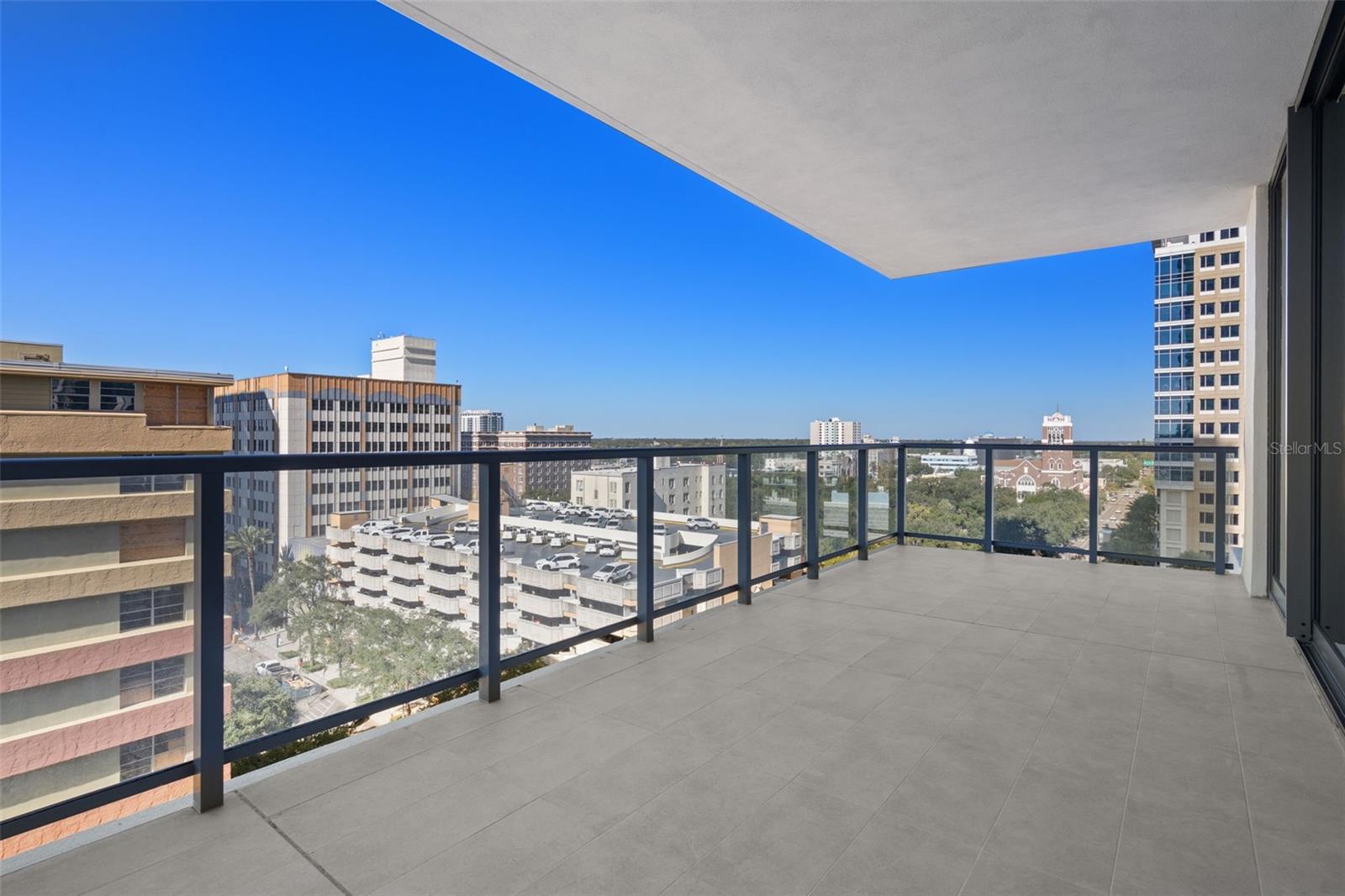 Image 15 of 56 For 275 1st Avenue S 1001