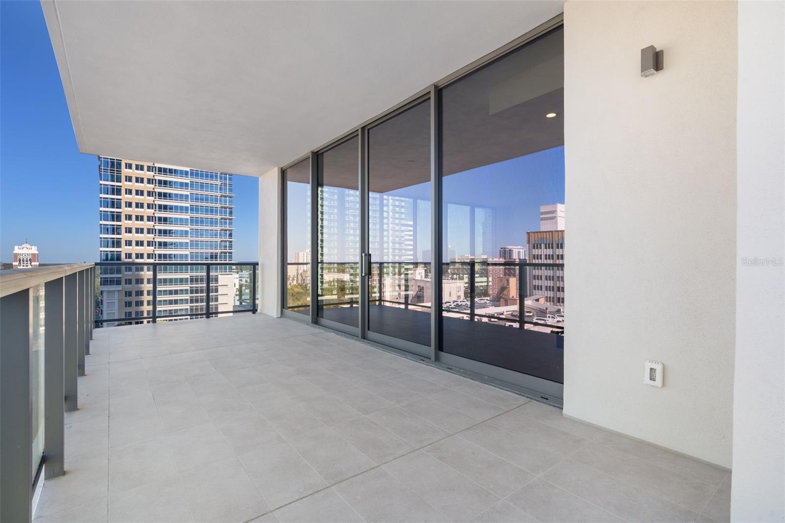 Image 16 of 56 For 275 1st Avenue S 1001