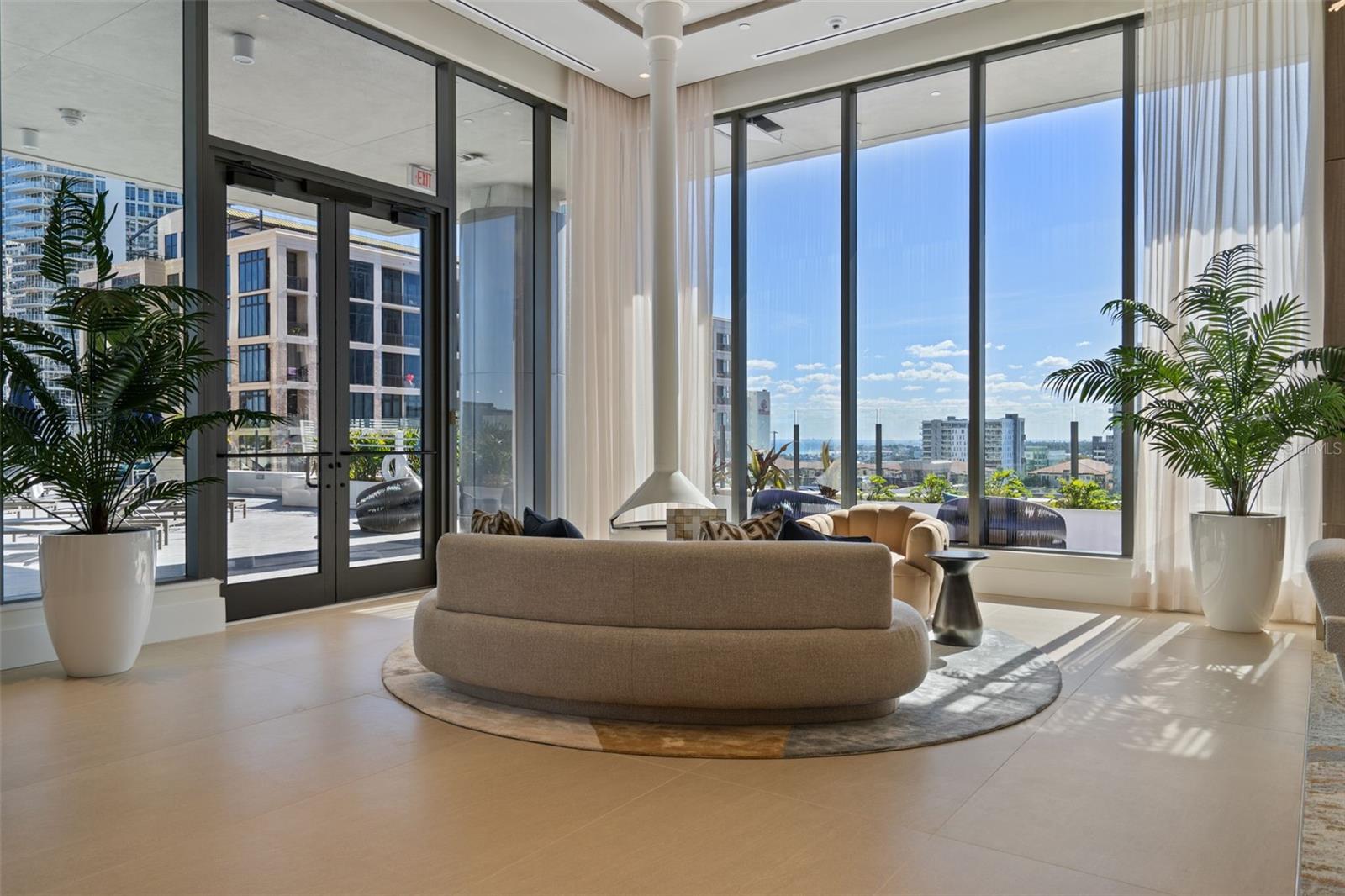 Image 37 of 56 For 275 1st Avenue S 1001