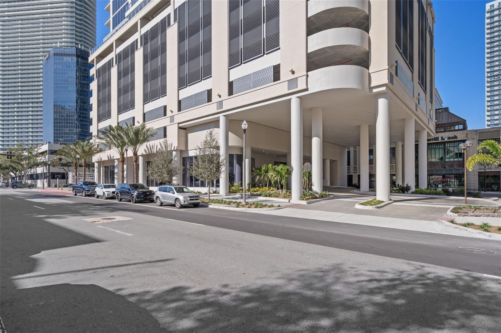 Image 49 of 56 For 275 1st Avenue S 1001