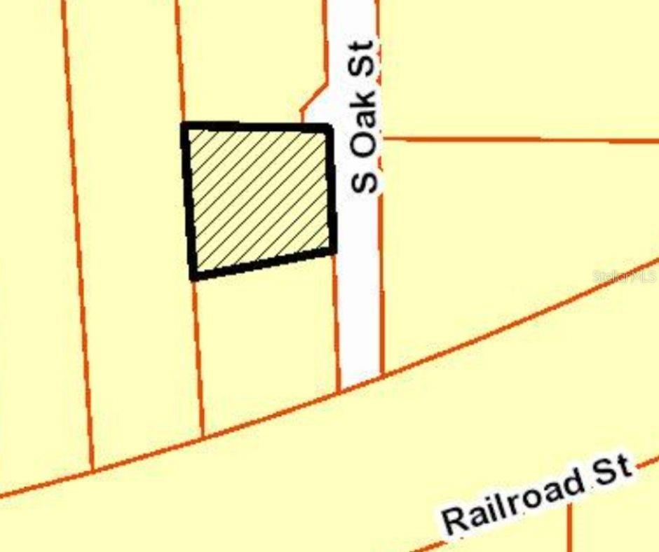 Listing photo id 1 for  Oak Street 