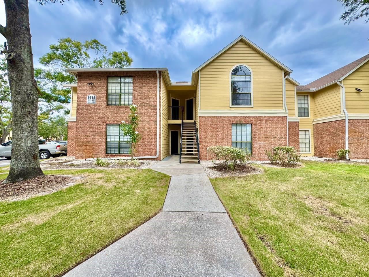 8615 Mallard Reserve Drive 201