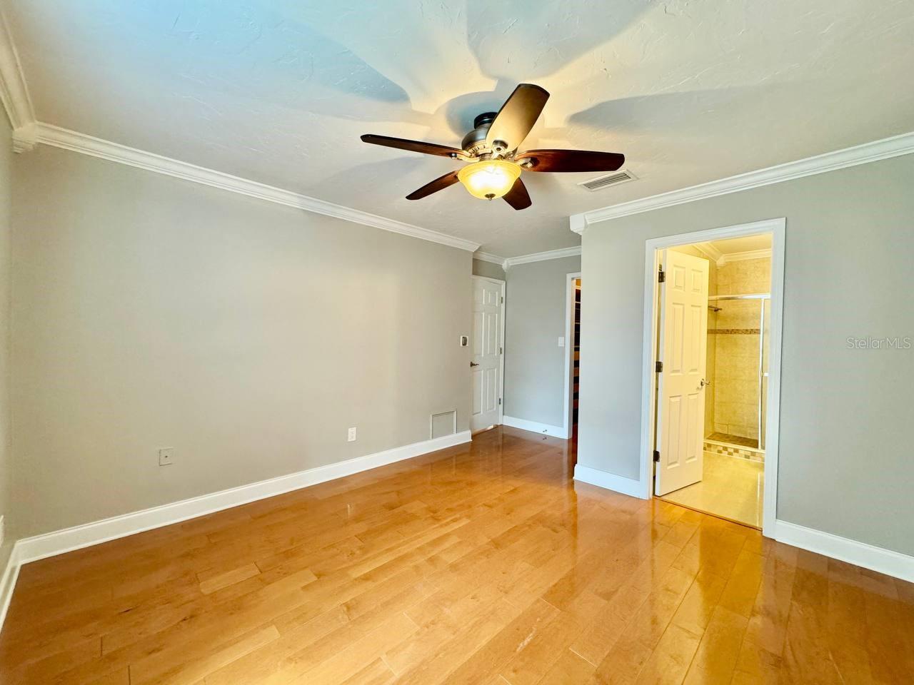 Image 14 of 35 For 8615 Mallard Reserve Drive 201