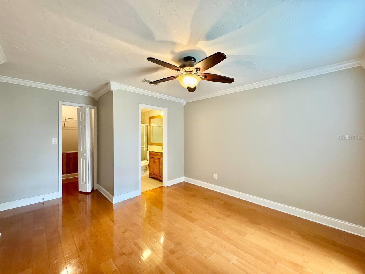 Image 16 of 35 For 8615 Mallard Reserve Drive 201