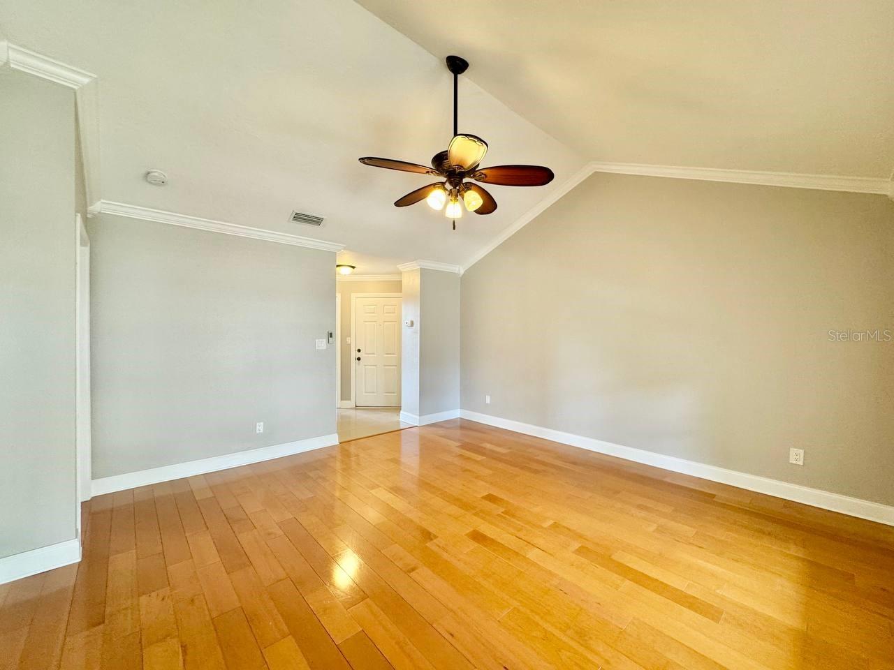 Image 4 of 35 For 8615 Mallard Reserve Drive 201