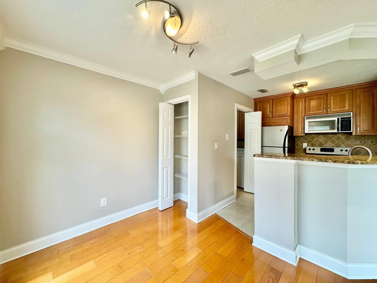 Image 7 of 35 For 8615 Mallard Reserve Drive 201