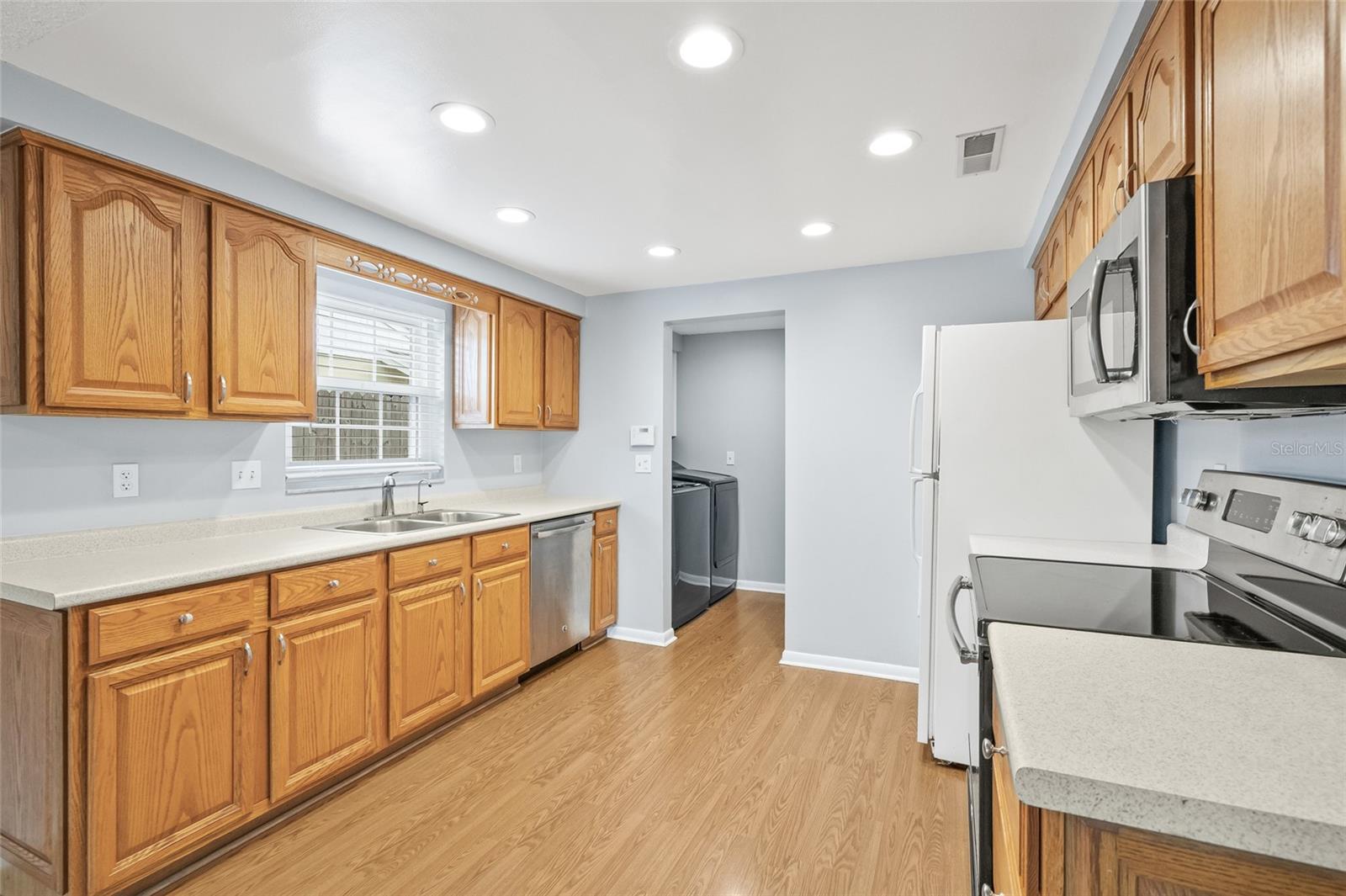 Image 13 of 30 For 2917 Burr Oak Drive