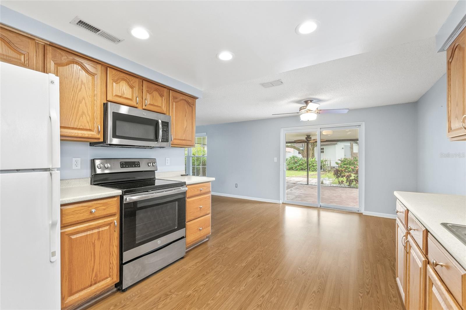 Image 14 of 30 For 2917 Burr Oak Drive