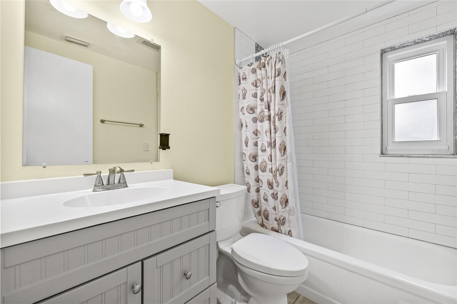 Image 19 of 30 For 2917 Burr Oak Drive