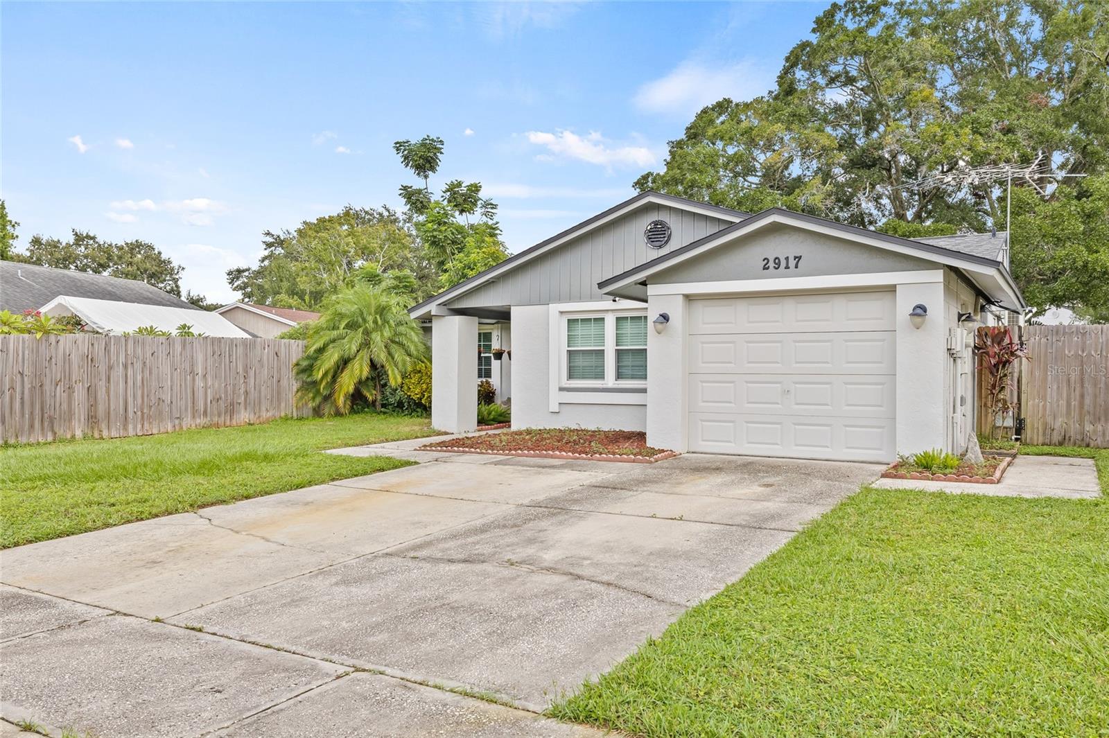 Image 4 of 30 For 2917 Burr Oak Drive