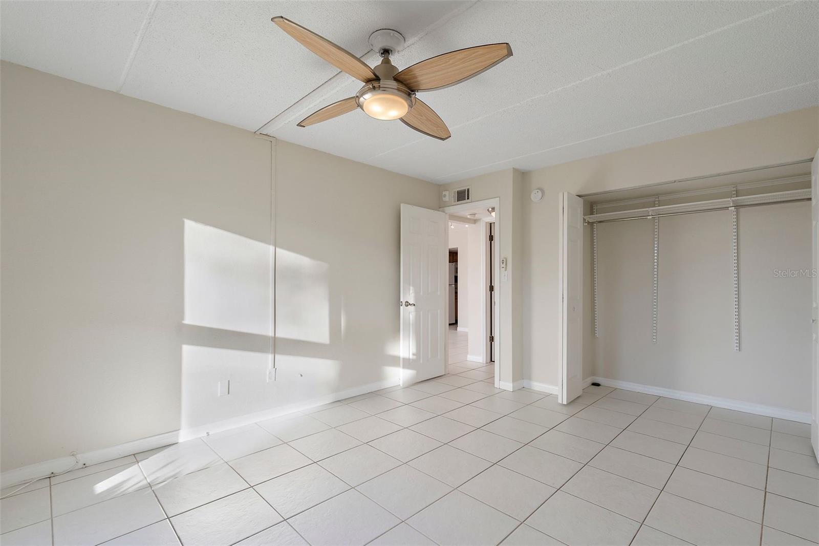 Image 15 of 22 For 2944 Bay Drive 101