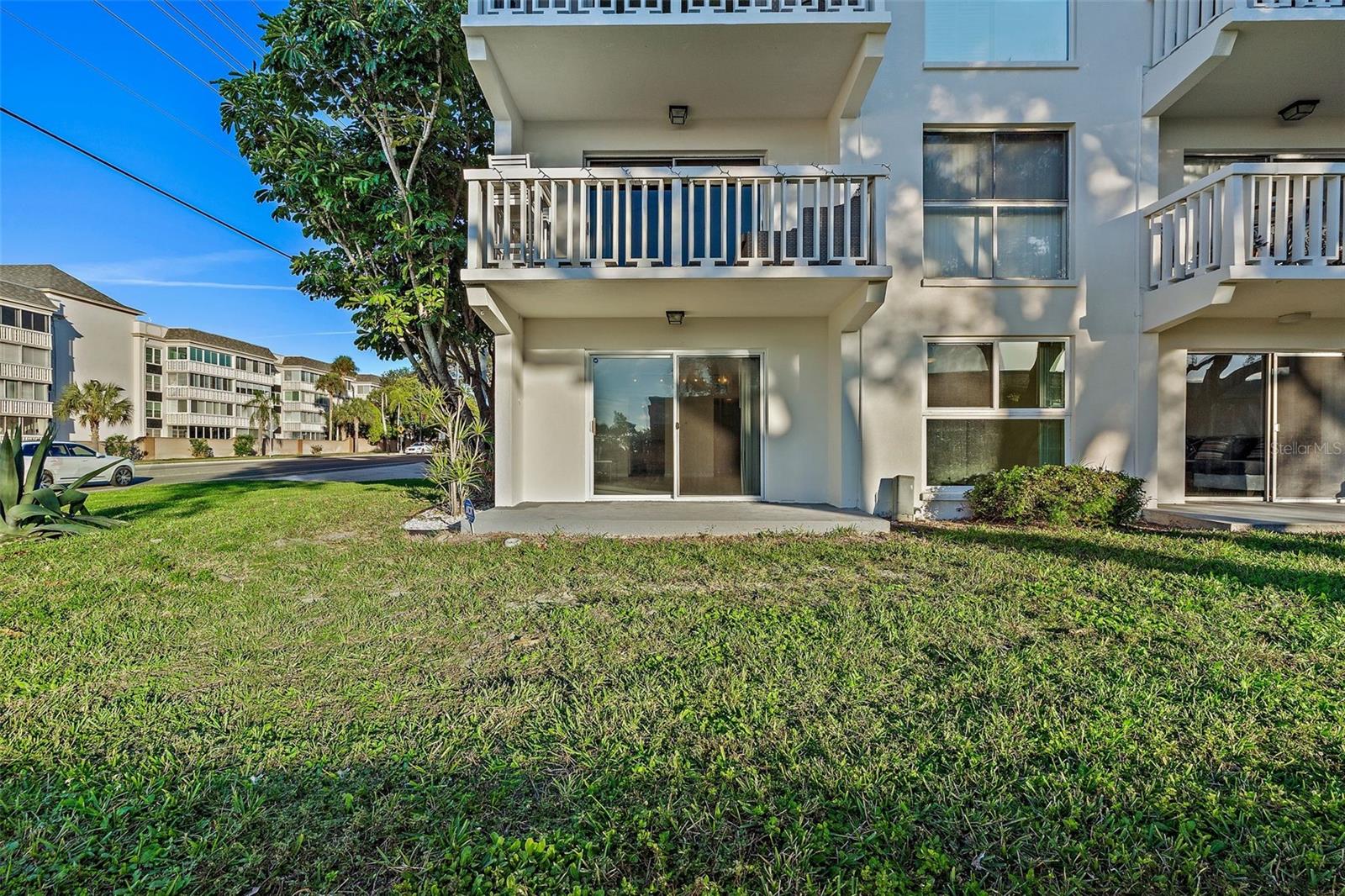 Image 20 of 22 For 2944 Bay Drive 101