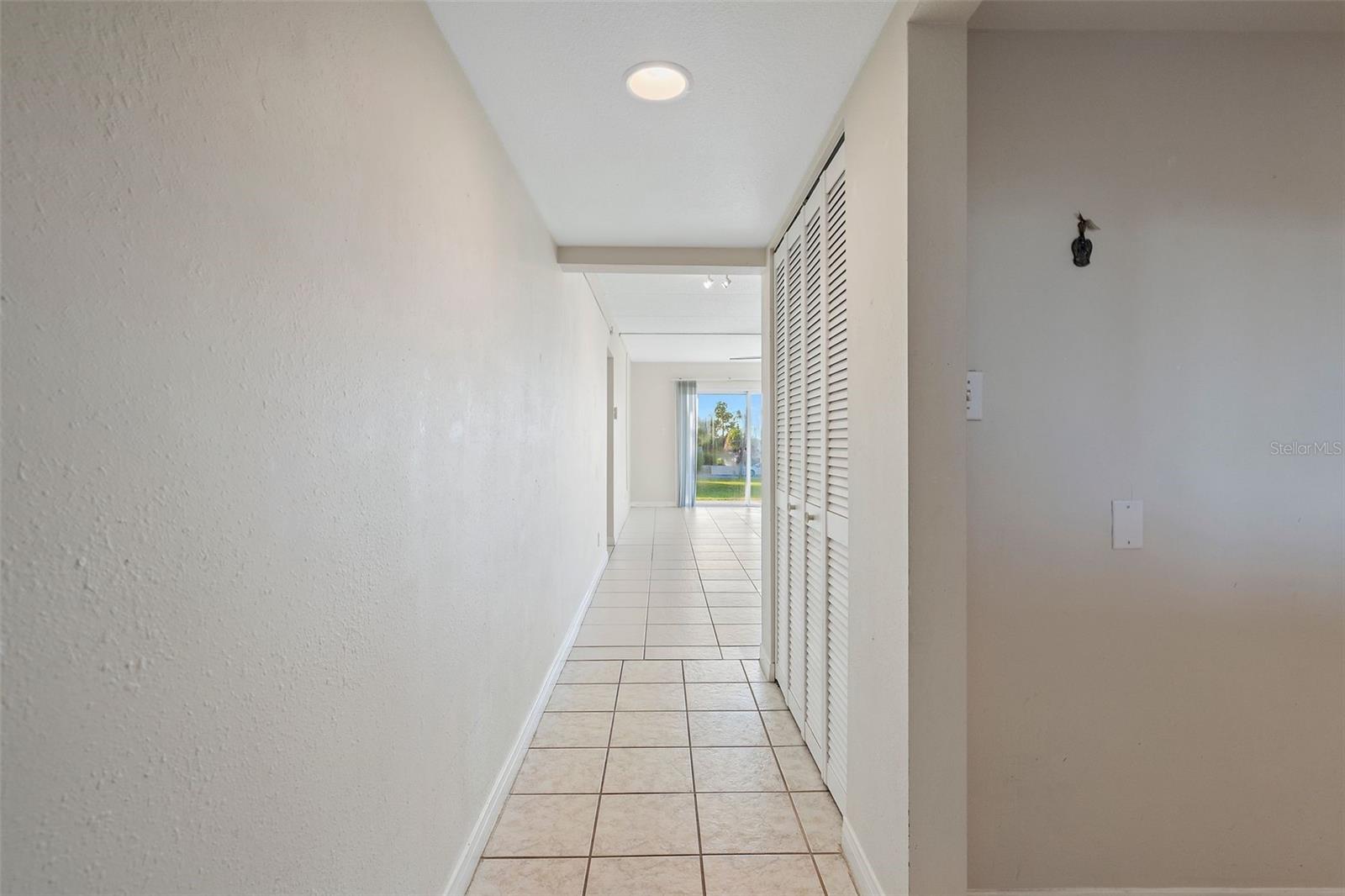 Image 3 of 22 For 2944 Bay Drive 101