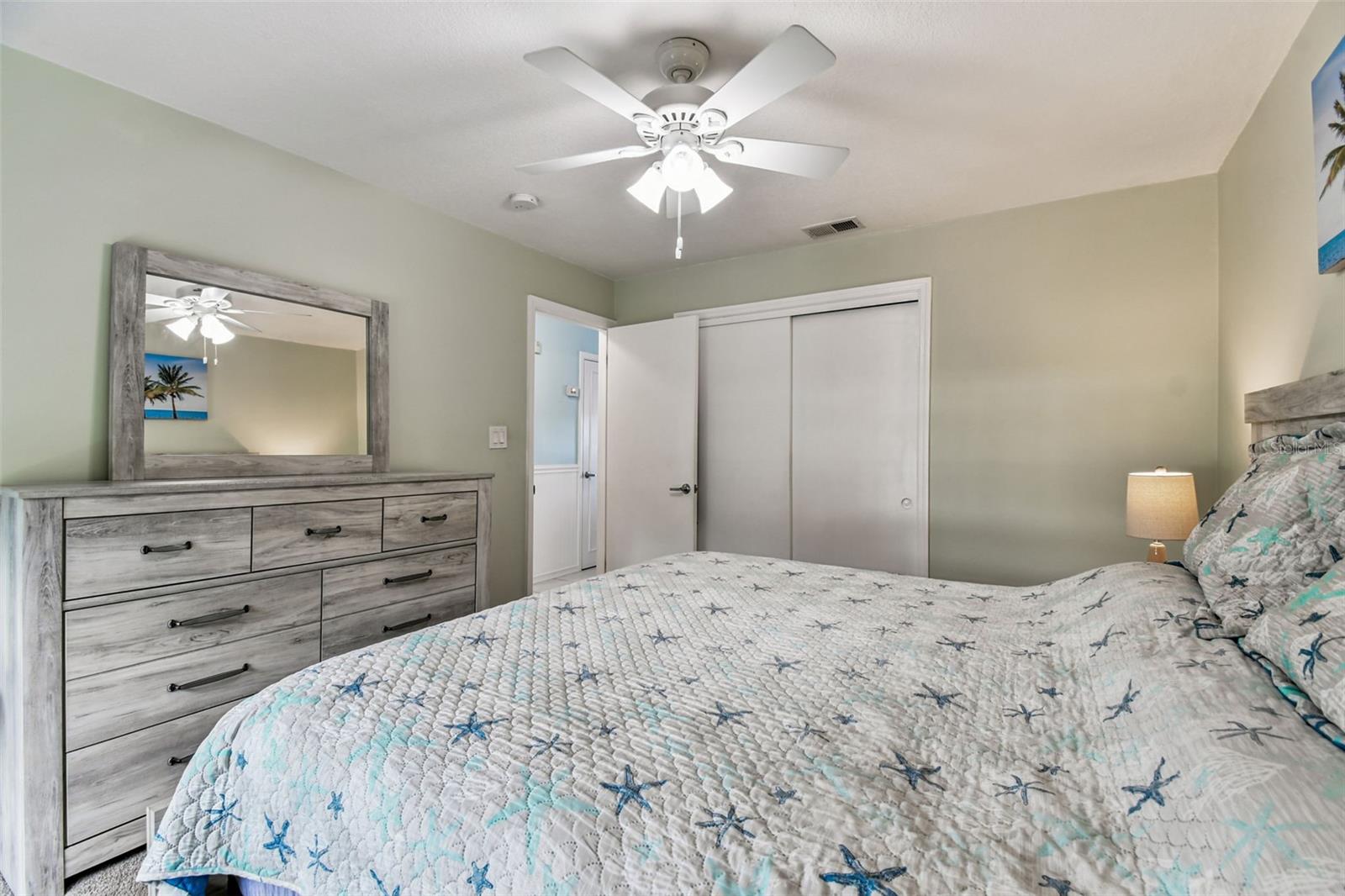 Image 26 of 91 For 5116 Beach Drive Se D