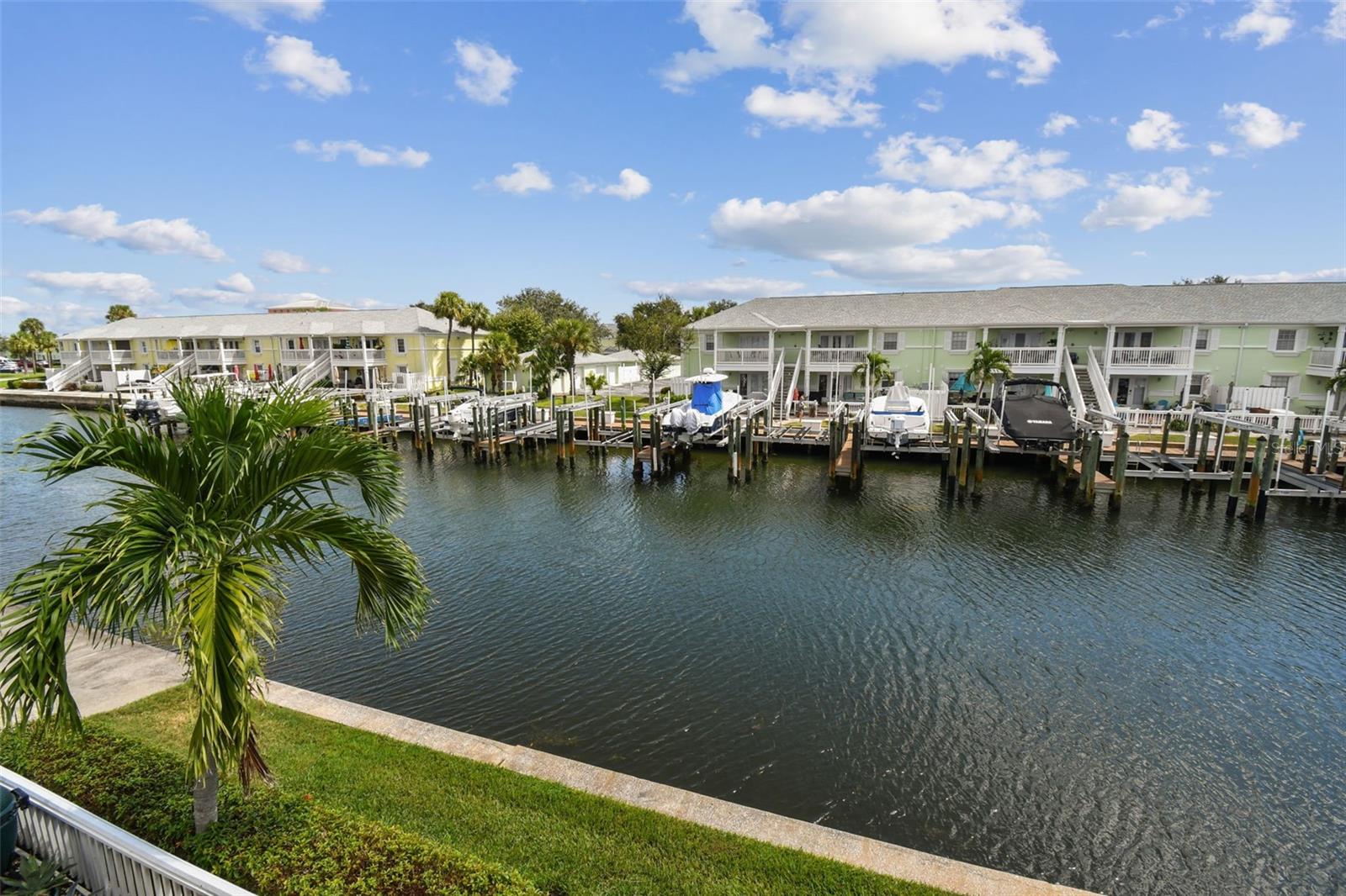 Image 35 of 91 For 5116 Beach Drive Se D