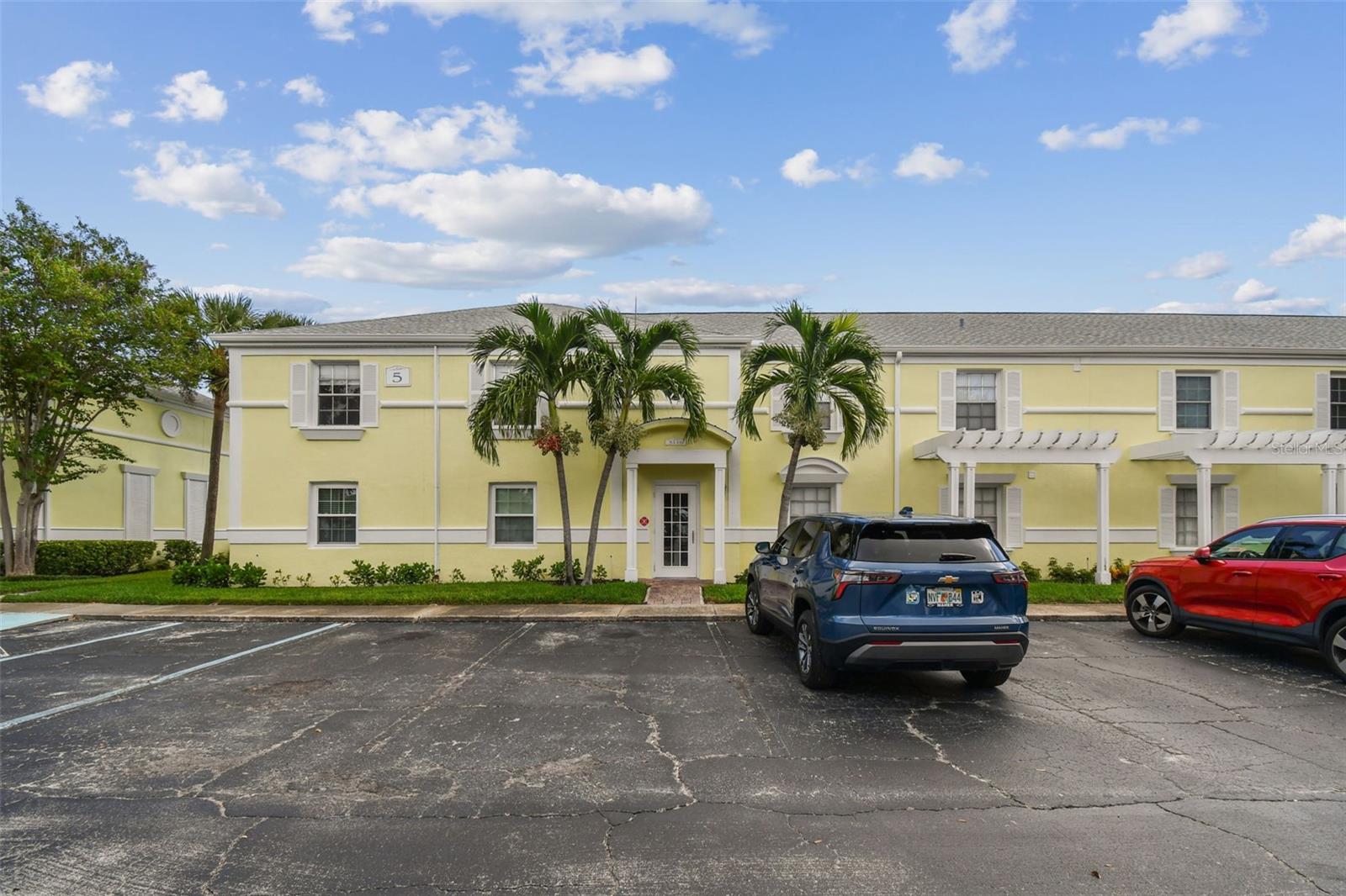 Image 38 of 91 For 5116 Beach Drive Se D