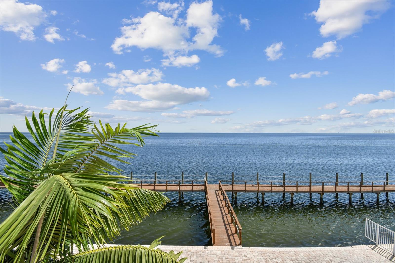 Image 47 of 91 For 5116 Beach Drive Se D